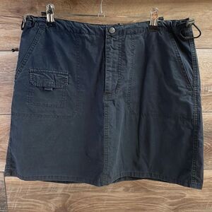 Columbia Sportswear Company Ladies Skorts Black Button Zip Size Medium